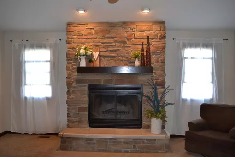 1157 Kinner Dr, Burns Harbor, IN 46304 photo 6