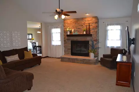 1157 Kinner Dr, Burns Harbor, IN 46304 photo 5