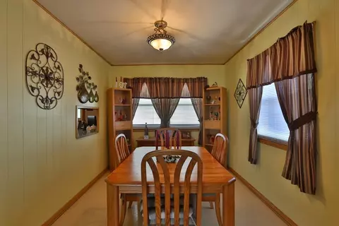 609 N Jay St, Griffith, IN 46319 photo 3