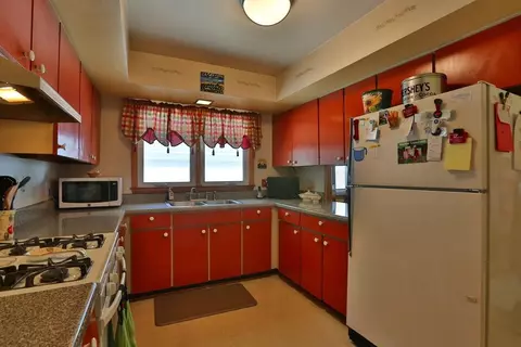 609 N Jay St, Griffith, IN 46319 photo 4