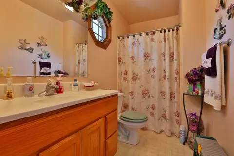 601 E Ash Pl, Griffith, IN 46319 photo 6
