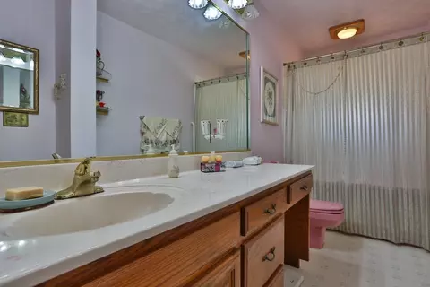 601 E Ash Pl, Griffith, IN 46319 photo 8