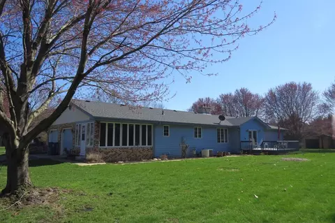 11385 Juniper Ct, De Motte, IN 46310 photo 5