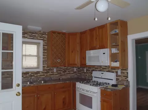 307 W Davis St, Hamlet, IN 46532 photo 7