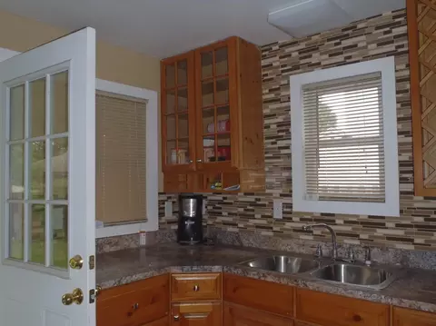 307 W Davis St, Hamlet, IN 46532 photo 9