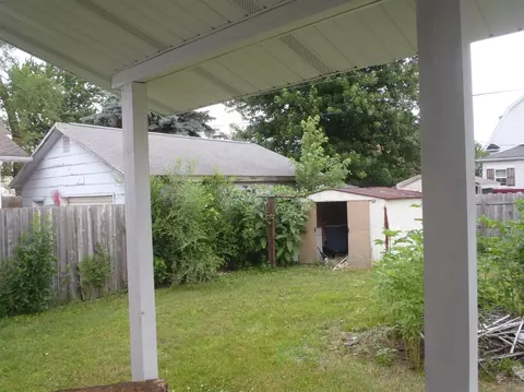 307 W Davis St, Hamlet, IN 46532 photo 4