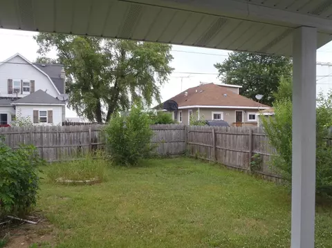 307 W Davis St, Hamlet, IN 46532 photo 6