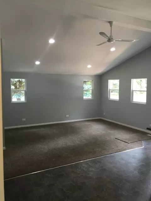 5206 E Miami Trl, Rolling Prairie, IN 46371 photo 4