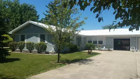 300 E Howard St, Brook, IN 47922 photo 1