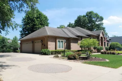 217 N Lillian St, Griffith, IN 46319 photo 3