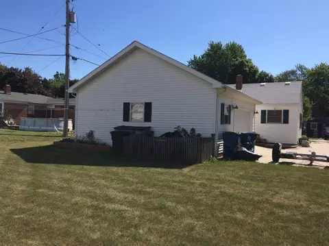 110 Maple St, Lowell, IN 46356 photo 4