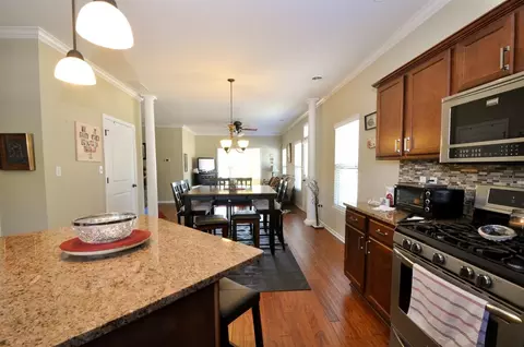 550 Aster Ln, Griffith, IN 46319 photo 5