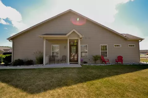 550 Aster Ln, Griffith, IN 46319 photo 2