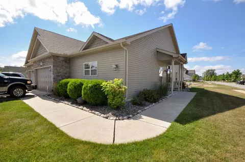 550 Aster Ln, Griffith, IN 46319 photo 1
