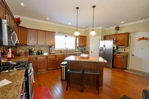 550 Aster Ln, Griffith, IN 46319 photo 6