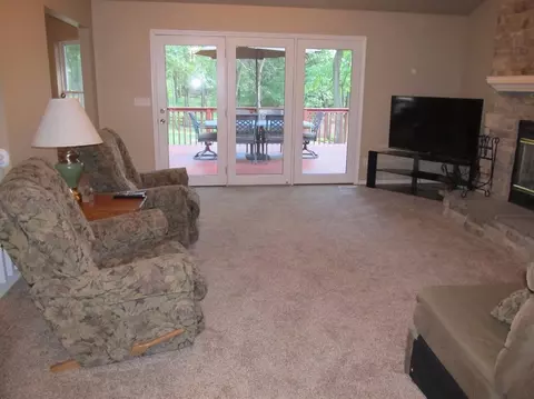 6701 Hillside Ln, De Motte, IN 46310 photo 9