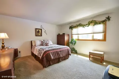 945 Devonshire Ln, Dyer, IN 46311 photo 6