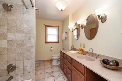 7926 Tapper Ave, Munster, IN 46321 photo 8