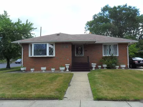 1901 Monroe Ln, Gary, IN 46407 photo 2
