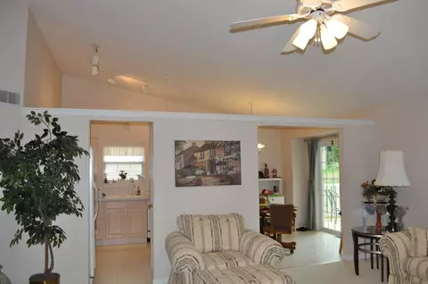 1067 Shoreline Rd, Crown Point, IN 46307 photo 3