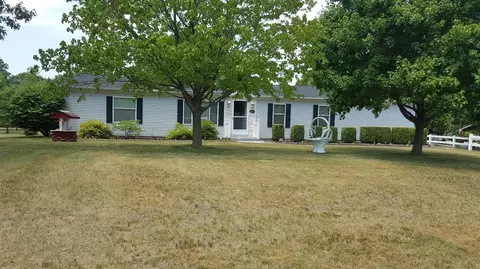 11454 N 568, De Motte, IN 46310 photo 1