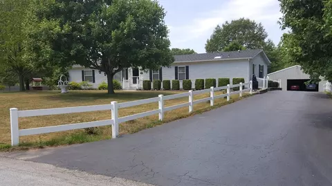 11454 N 568, De Motte, IN 46310 photo 6