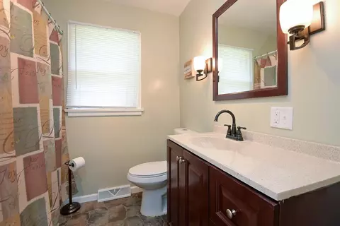 413 W 44th Pl, Griffith, IN 46319 photo 7