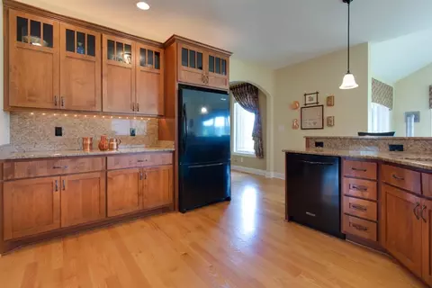 1522 Chalone Ct, Crown Point, IN 46307 photo 5