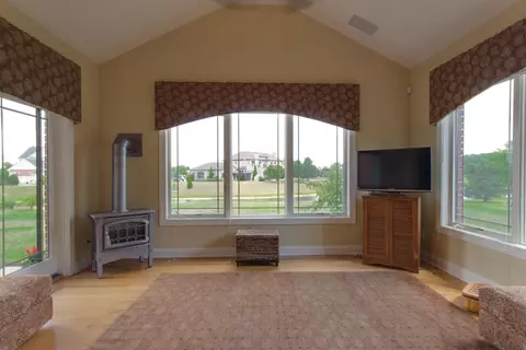 1522 Chalone Ct, Crown Point, IN 46307 photo 10