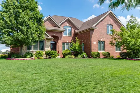 1522 Chalone Ct, Crown Point, IN 46307 photo 1