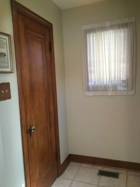 2045 Davis Ave, Whiting, IN 46394 photo 10
