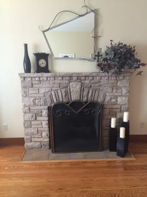 2045 Davis Ave, Whiting, IN 46394 photo 3