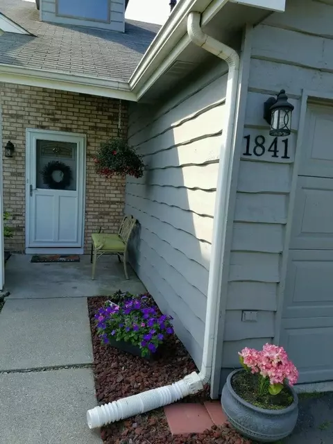 1841 Springvale Dr, Crown Point, IN 46307 photo 3