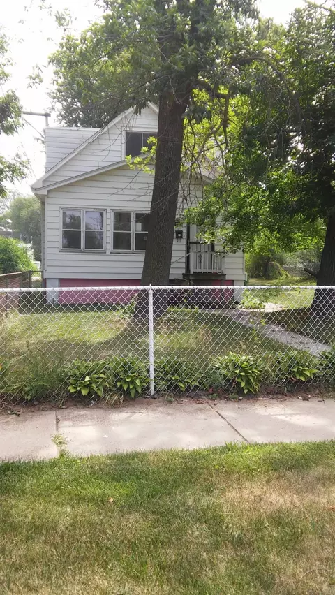 1517 Roosevelt St, Gary, IN 46404 photo 1