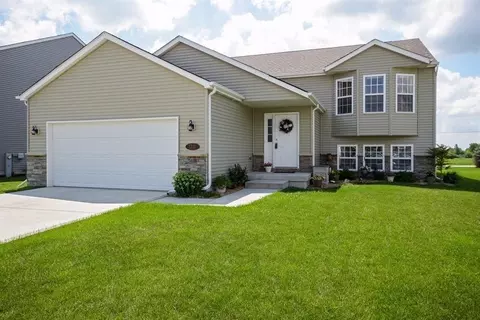 1711 E 108th Pl, Crown Point, IN 46307 photo 1
