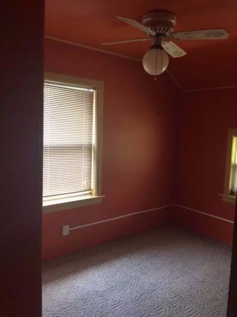 328 Tyler St, Gary, IN 46402 photo 8