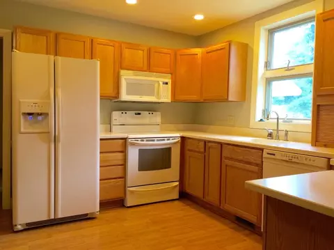 601 W Davis St, Hamlet, IN 46532 photo 5