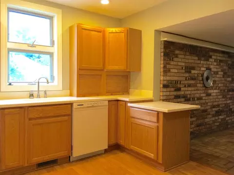 601 W Davis St, Hamlet, IN 46532 photo 6