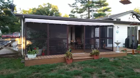 10436 N 493, De Motte, IN 46310 photo 4