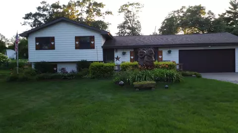10436 N 493, De Motte, IN 46310 photo 1