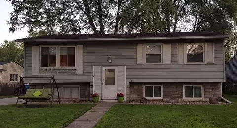 713 James Pl, Griffith, IN 46319 photo 1