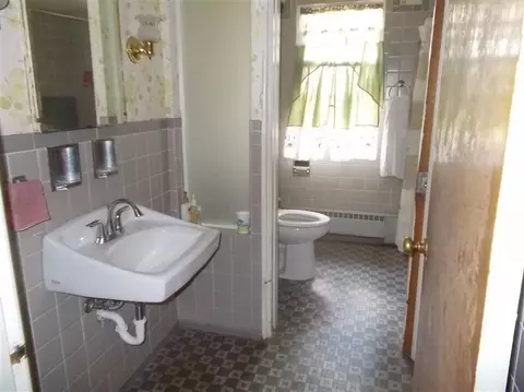 140 W 46th Ave, Gary, IN 46408 photo 5