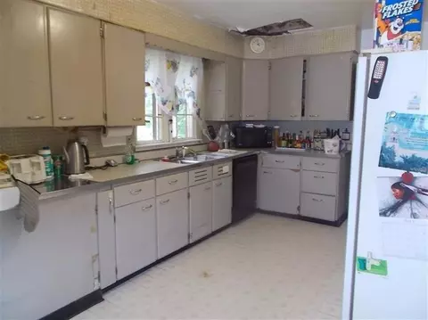 140 W 46th Ave, Gary, IN 46408 photo 4