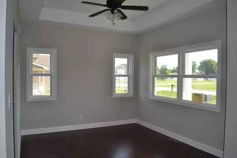 1154 Skylark Dr, Burns Harbor, IN 46304 photo 4