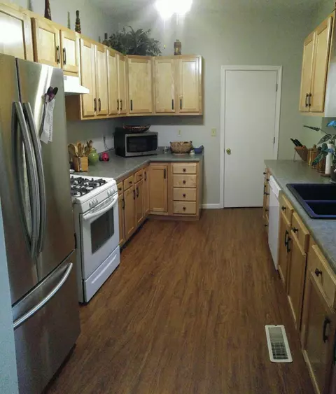 814 N Colfax Ave, Griffith, IN 46319 photo 9