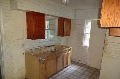 265 Lincoln St, Gary, IN 46402 photo 4