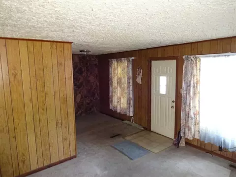 722 Willow Ct, Hammond, IN 46320 photo 3