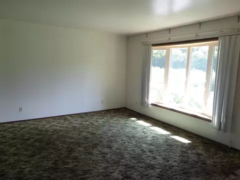 16058 Harrison Ave, Crown Point, IN 46307 photo 2