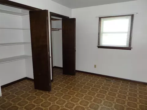 16058 Harrison Ave, Crown Point, IN 46307 photo 8