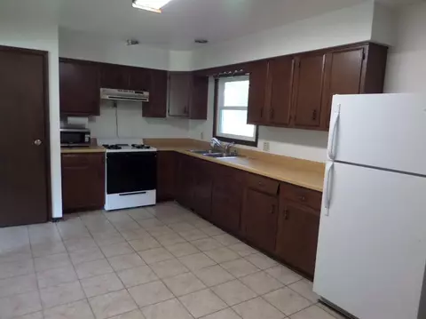 16058 Harrison Ave, Crown Point, IN 46307 photo 6